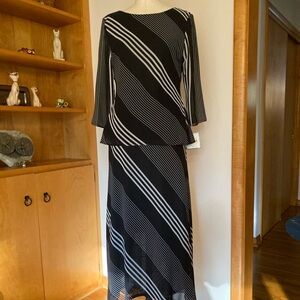 Leslie Fay Black and White Asymmetrical 2 piece skirt coordinates